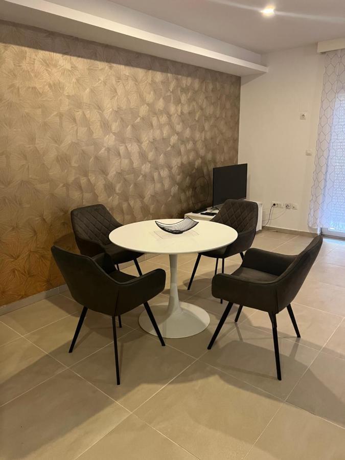 Apartment Brno Pula Ngoại thất bức ảnh