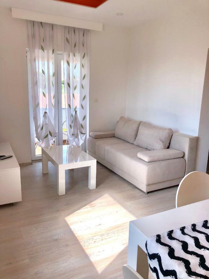 Apartment Brno Pula Ngoại thất bức ảnh